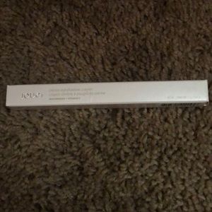 Crème eyeshadow crayon